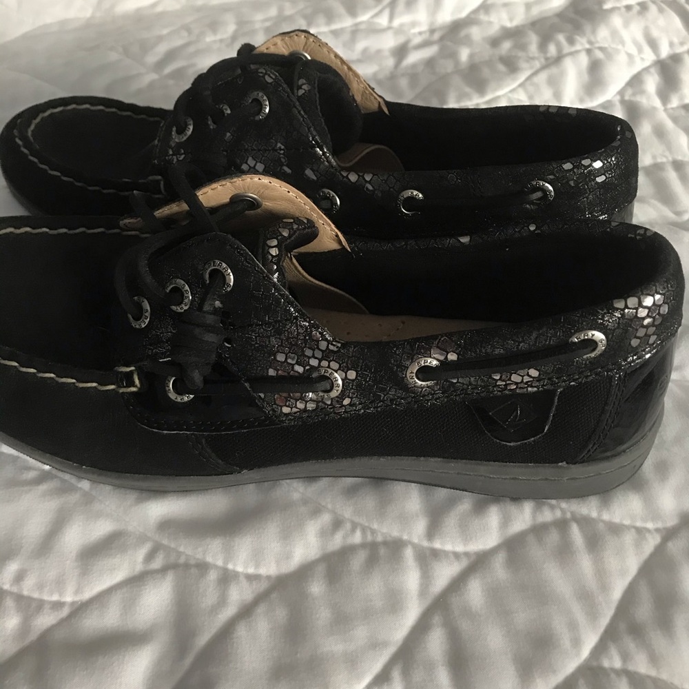 Ladies black Sperrys